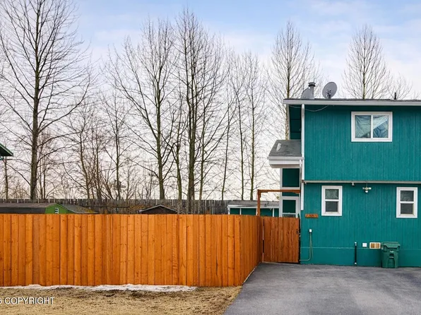 10201 Thimble Berry Dr, Anchorage, AK 99515