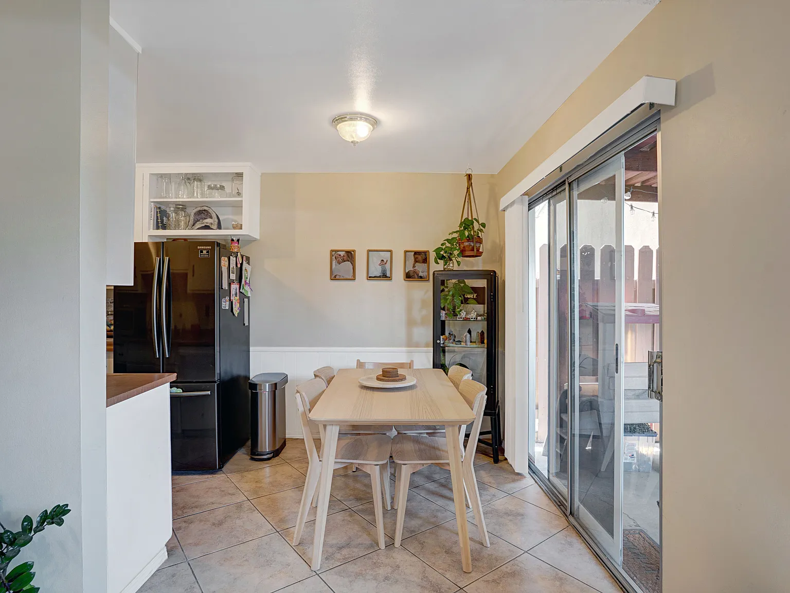 2 bed, 861 sqft, $2,150 — Photo 2