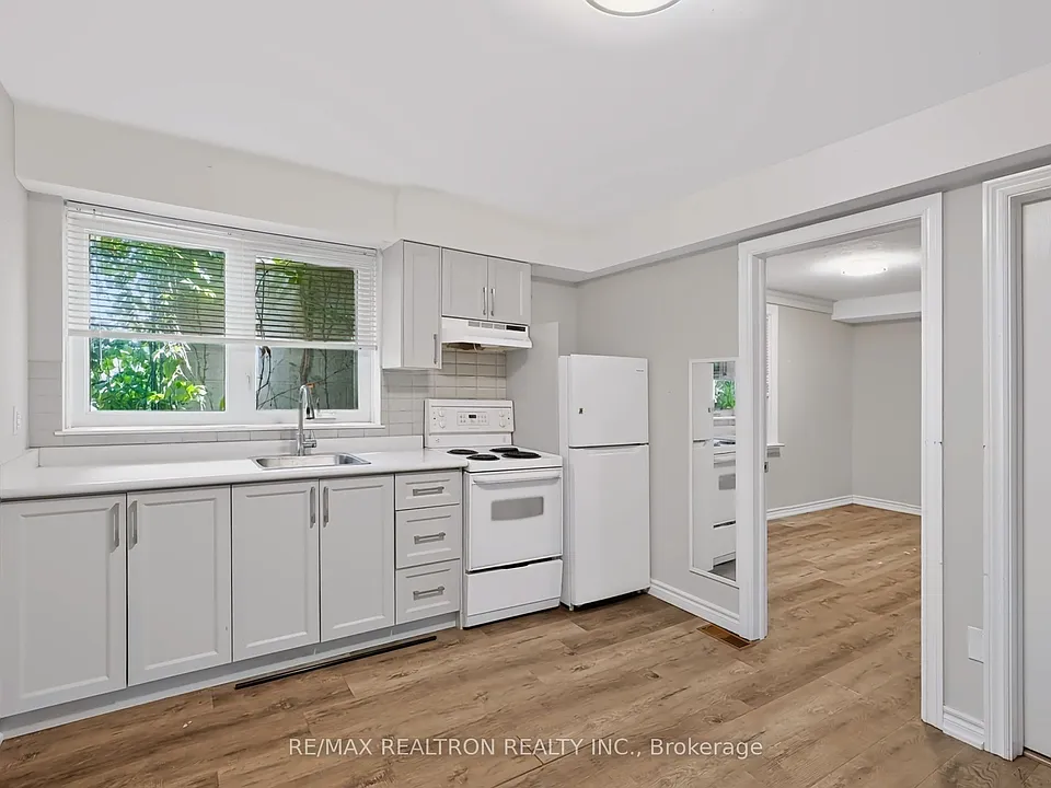 1576 Eglinton Ave W #2