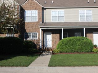 2023 Frantum Rd, Sycamore, IL 60178