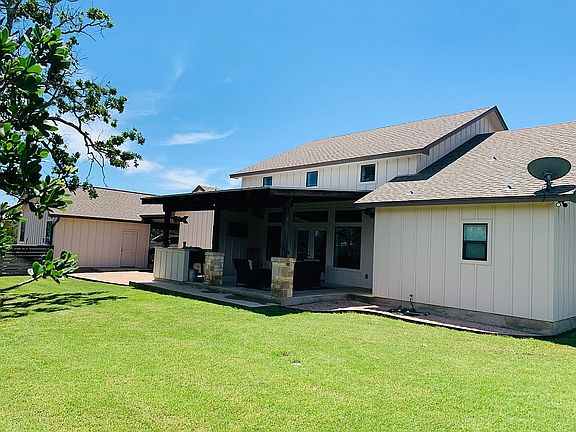 3rd image of 207 Buckingham Dr