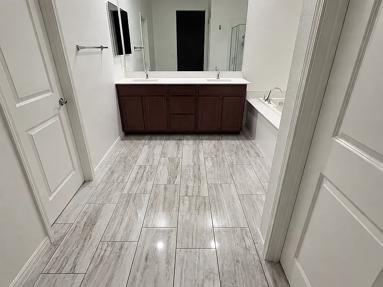 2453 Buzz Aldrin Way — Photo 42