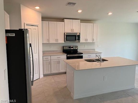 4th image of 12215 Savanna Lakes Blvd
