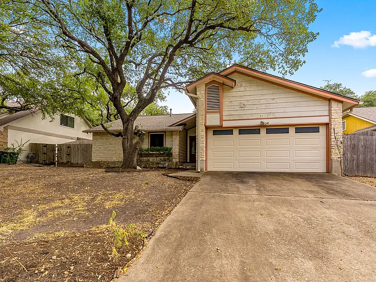 1603 Garnaas Dr — Photo 2