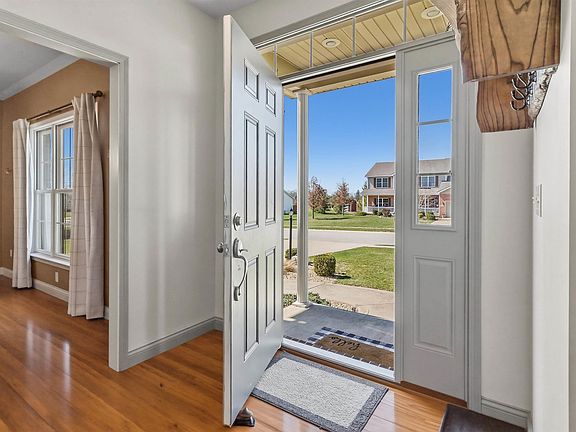 2nd image of 715 Silverman Blvd
