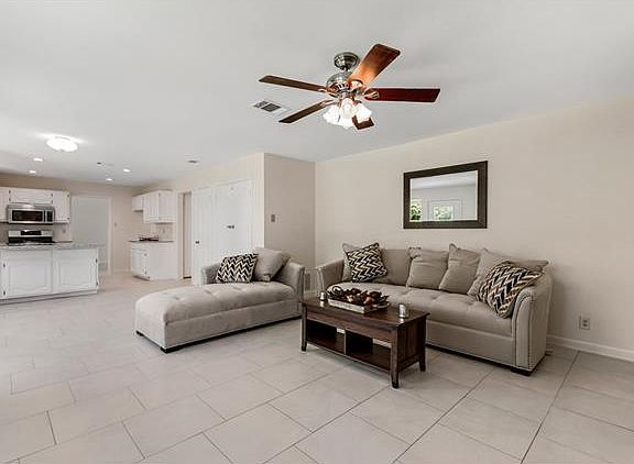 5th image of 14305 Richard Walker Blvd