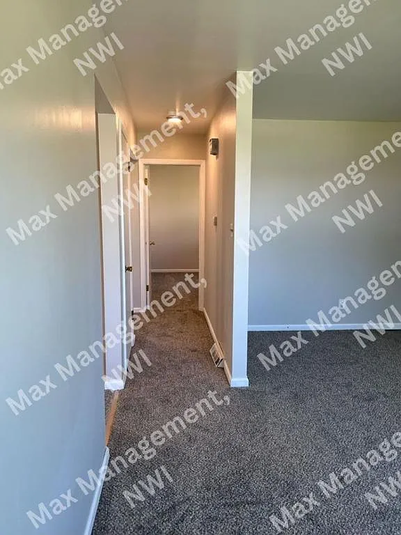 2624 Jewtt Ave — Photo 3