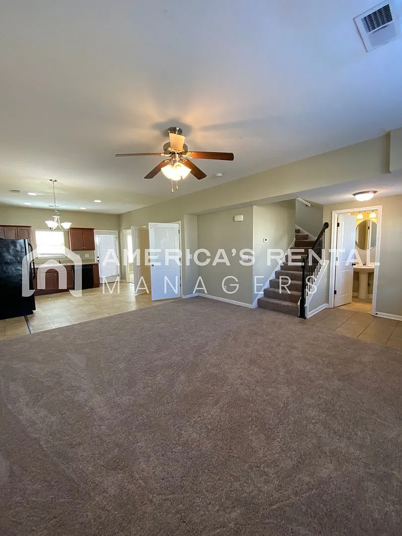 Great Townhome for Rent in Calera, AL! Coming Soon! — Photo 2