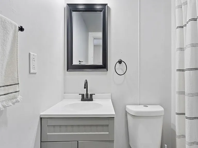 388 Ingomar Street — Photo 5