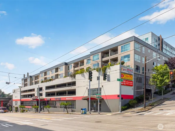 321 10th Avenue S, Seattle, WA 98104