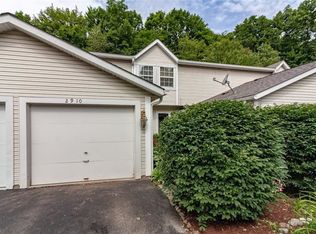 2910 Heatherwood Ct, Stow, OH 44224