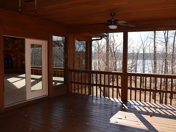 5th image of 185 Ironwood Ln
