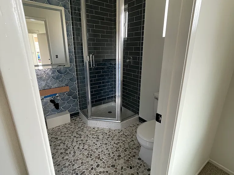 465A Howard St #A — Photo 19