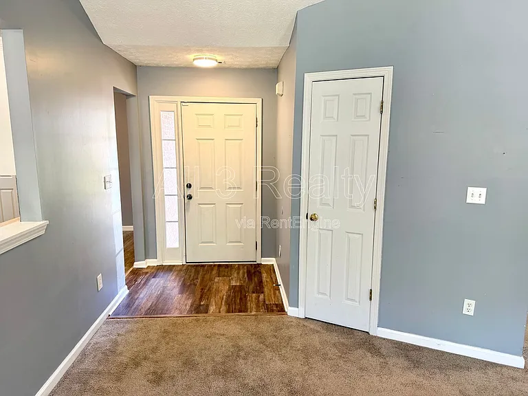 11166 Knotty Pine Pl — Photo 3