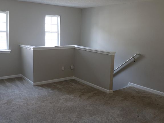 2nd image of 43 Eagle Glen Dr