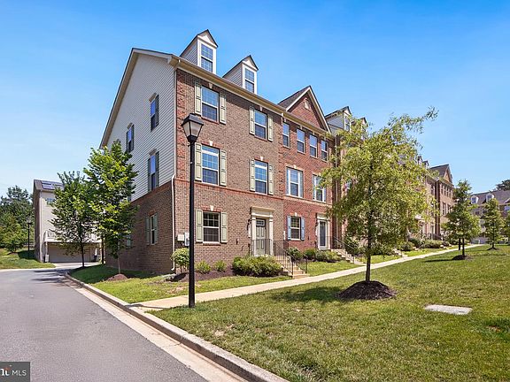 2nd image of 8015 Spring Arbor Dr