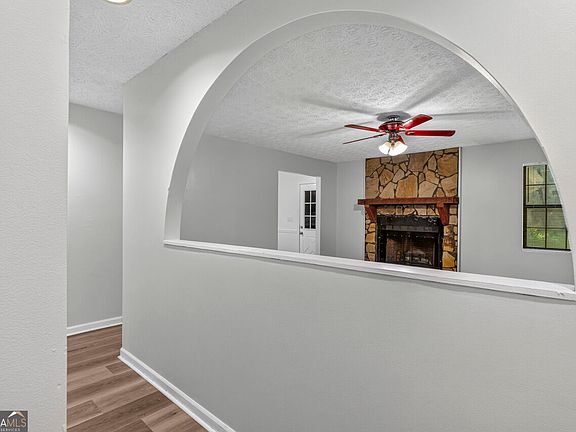 5th image of 45 Guthrie Pl