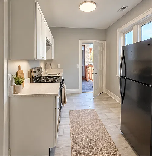 5518 West Jackson — Photo 2