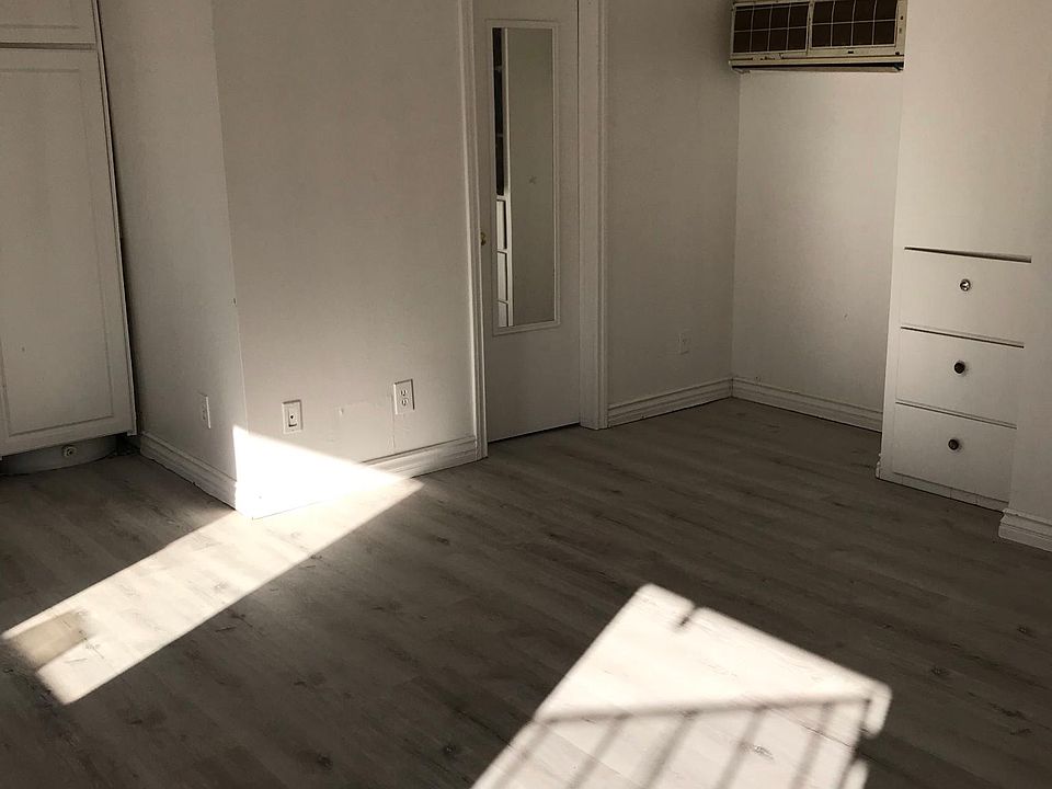1st image of 520 S 10th St APT 2