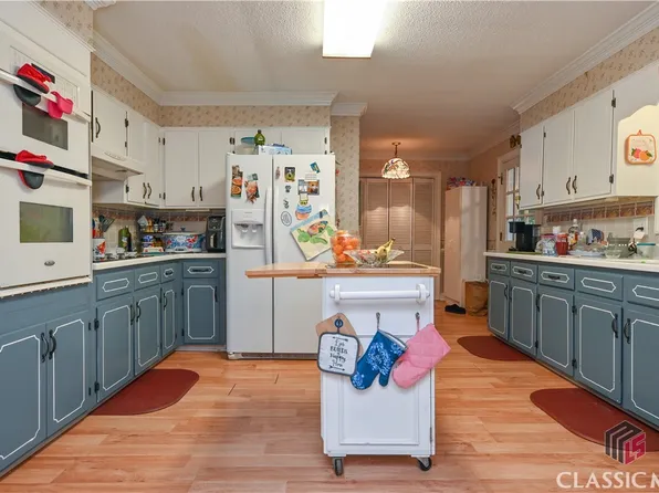 385 Weatherly Woods Drive, Winterville, GA 30683