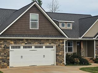 1581 Ballenger Rd, Wellford, SC 29385