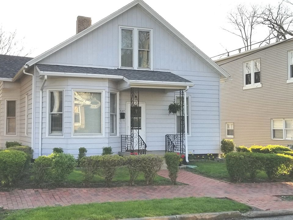 1st image of 527 Marquette St