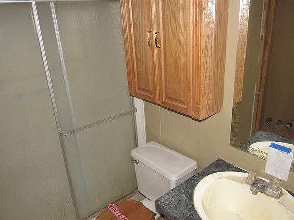 4th image of 635 Ditto Ln