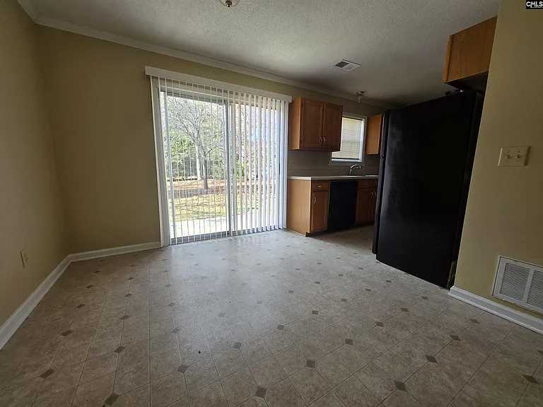 208 Sagamare Rd — Photo 10