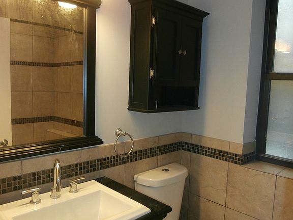3rd image of 5346 N Paulina St #3