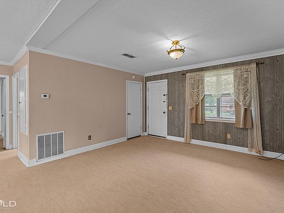 5th image of 123 Hope St