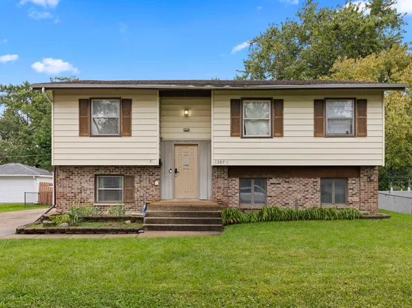 1307 Edgerton Dr, Joliet, IL 60435
