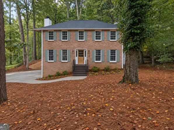 120 Catharine Ln, Fayetteville, GA 30214