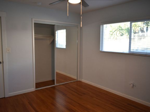 3rd image of 1641-1643 S 40th St