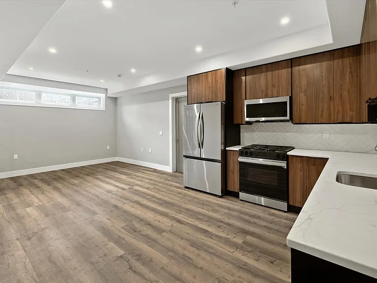 4237 Bergen Tpke #4B — Photo 13