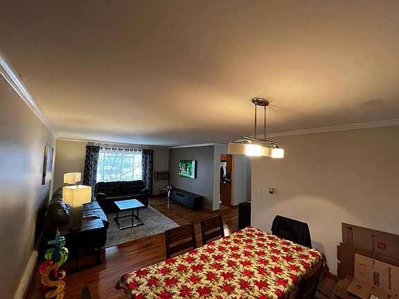 2nd image of 1301 S Finley Rd APT 301