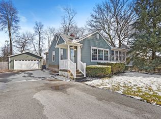 1105 Sycamore St, Crown Point, IN 46307