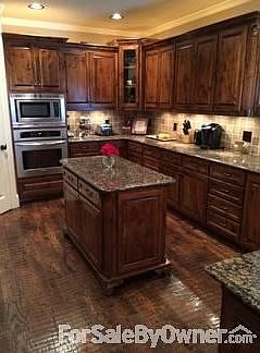 5th image of 441 Davenport Dr