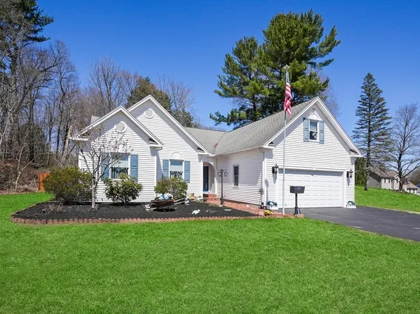 17 School St, Auburn, MA 01501