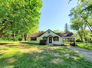 4701 W McCullom Lake Rd, McHenry, IL 60050