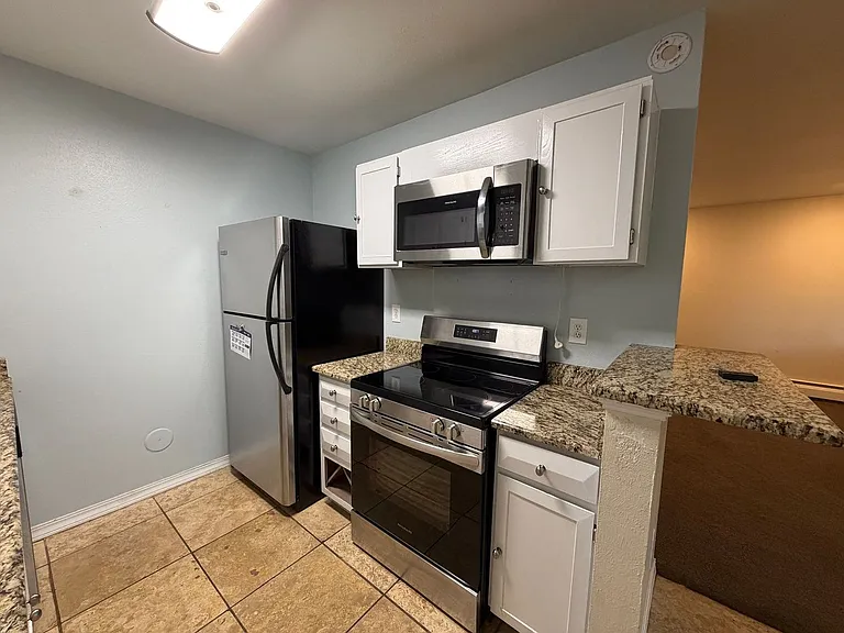 1114 Centaur Cir #A — Photo 8