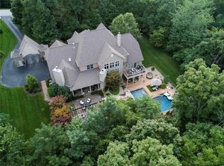 18061 Homestead Manor Dr, Chesterfield, MO 63005