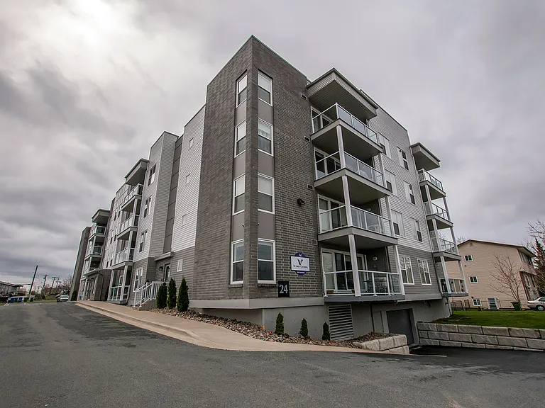 24 Sackville Cross Rd #301 — Photo 12