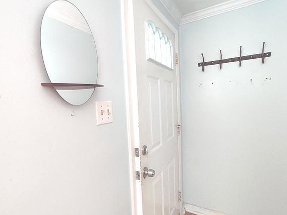 2nd image of 514 Bickford Ave
