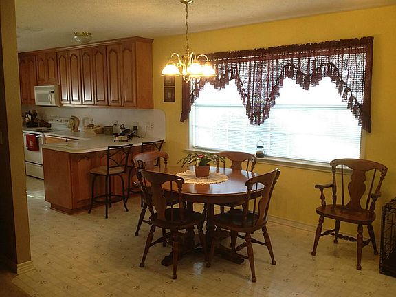 4th image of 1318 Donna Dr