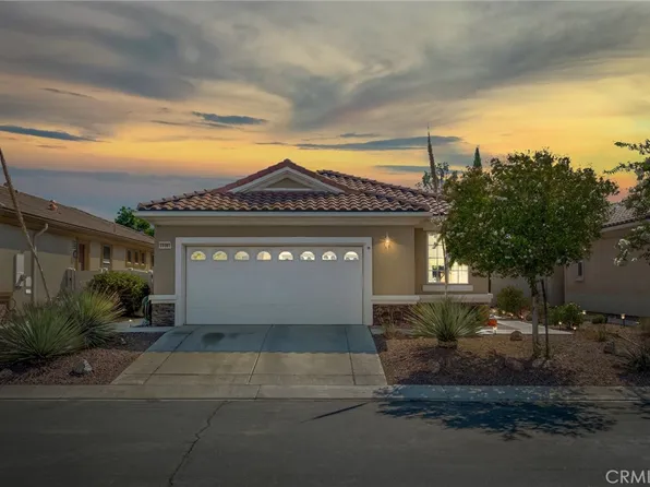 11061 Waterwood St, Apple Valley, CA 92308