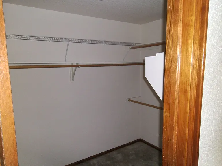 13482 Glen Cir — Photo 9