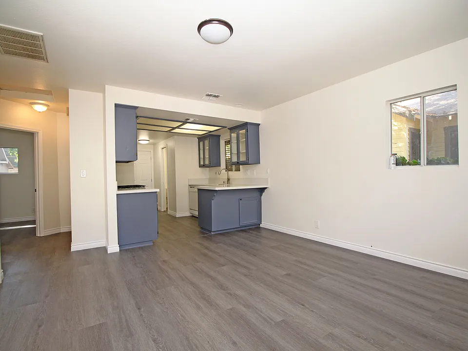 Open floor plan kitchen and living room