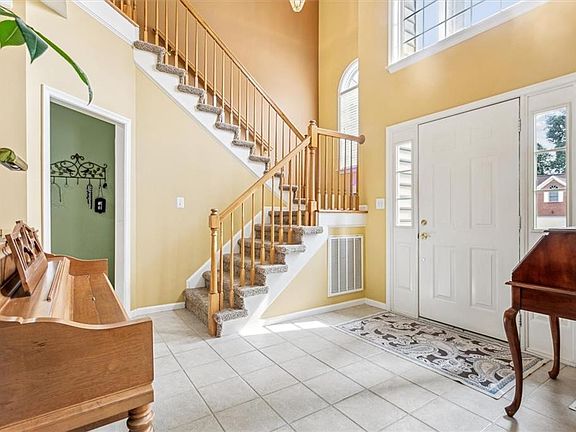 5th image of 105 River Birch Court