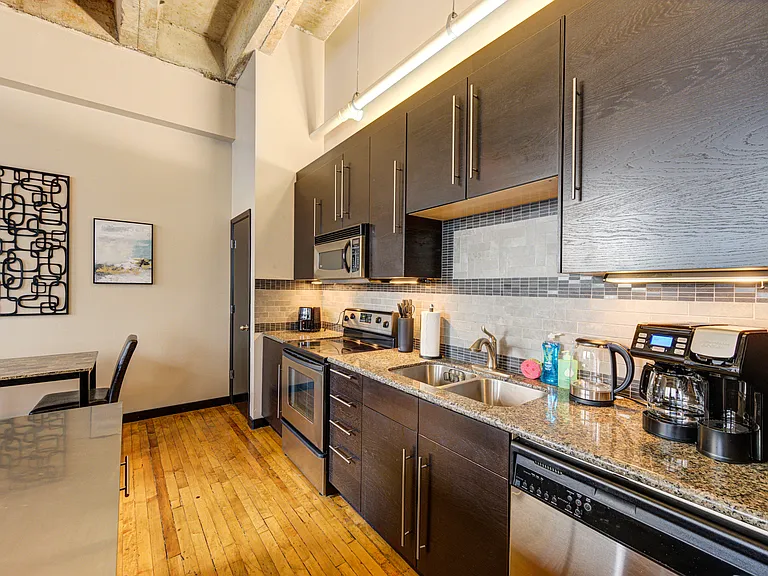 705 Main St #417 — Photo 5