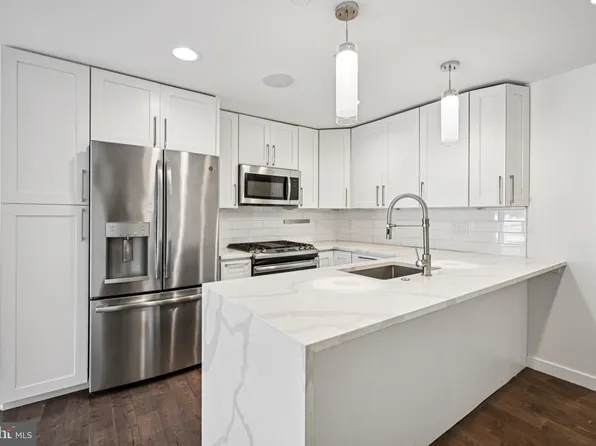 753 N 20th St #1, Philadelphia, PA 19130